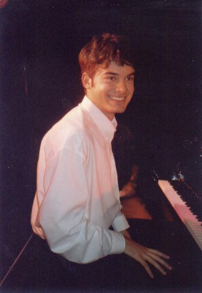 Alin Gherman at the piano — Viva Musica, Brussels, 2000